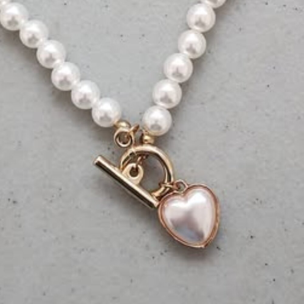 Brand Unknown, Faux Pearl Necklace, 16 1/2" long